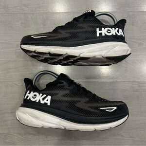 Hoka One One Womens Clifton 9 1127896 BWHT Black Running Shoes Sneakers Size 7 B
